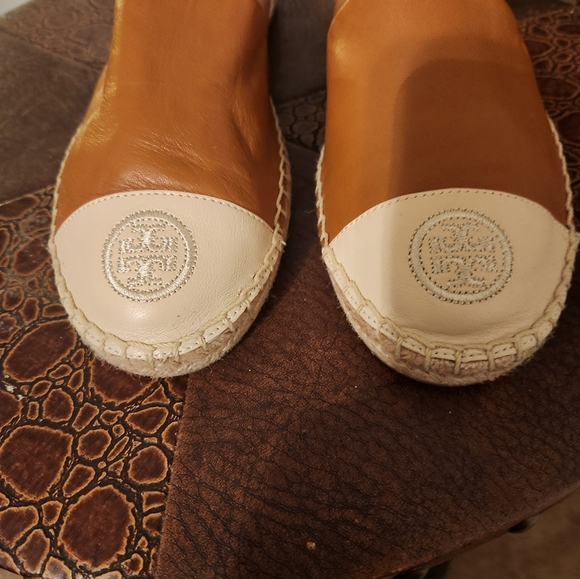 Stunning tory burch flats - Picture 3 of 8